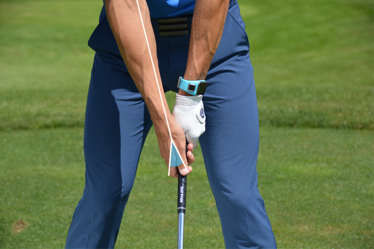 3 Things To Avoid When Gripping The Golf Club - Me And My Golf